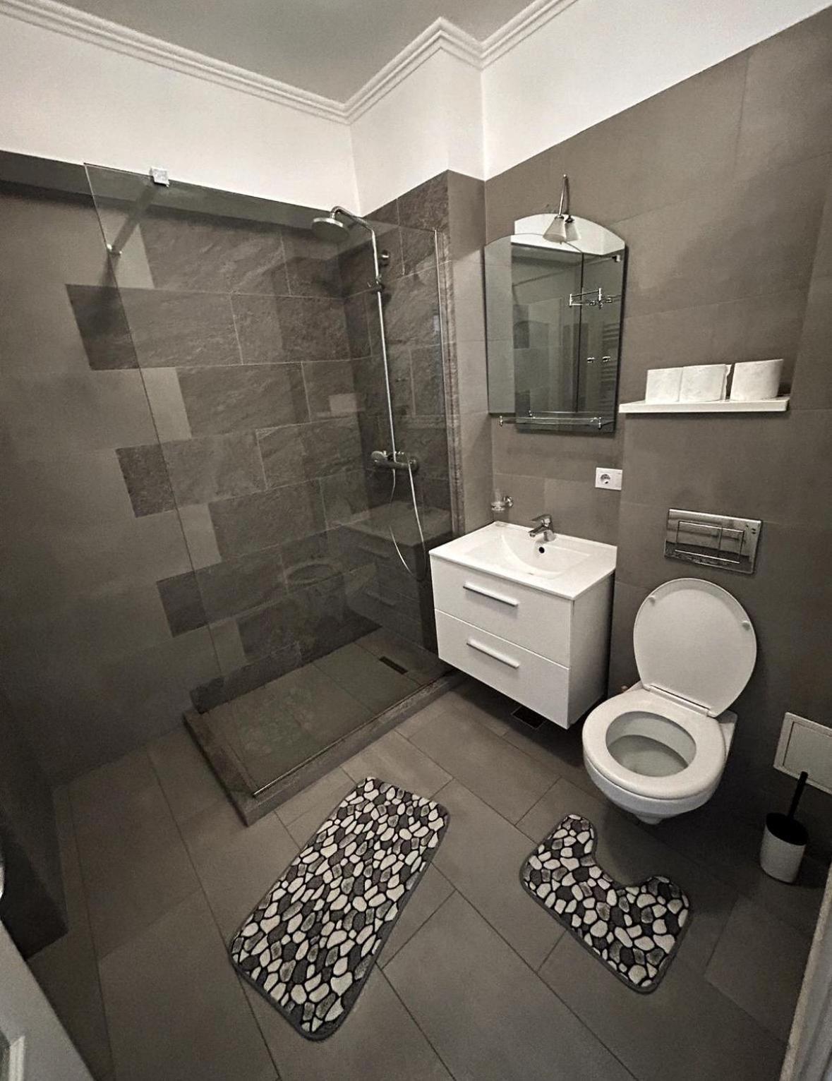 Апартаменты Bobo S House Клуж-Напока Экстерьер фото