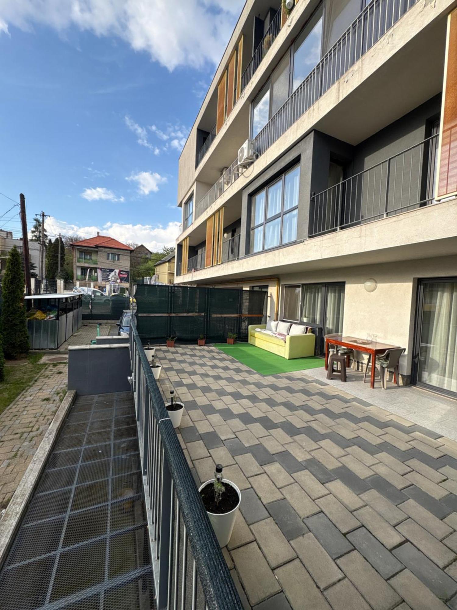 Апартаменты Bobo S House Клуж-Напока Экстерьер фото
